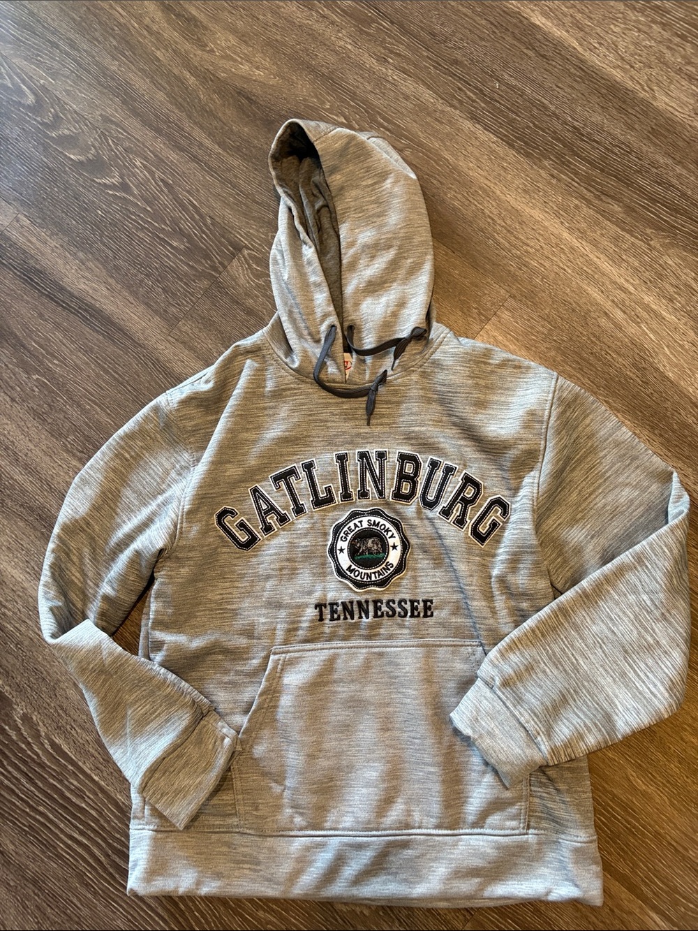Gatlinburg Tennessee Gray Hooded Pullover Sweatshirt